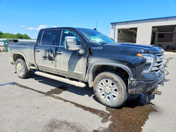2024 CHEVROLET SILVERADO High Country