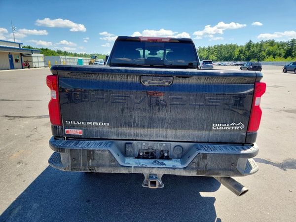 2024 CHEVROLET SILVERADO High Country
