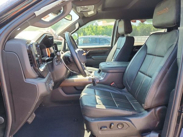 2024 CHEVROLET SILVERADO High Country
