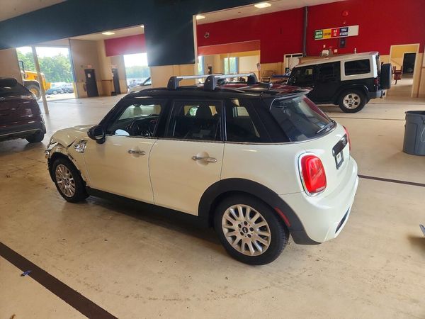 2016 MINI COOPER