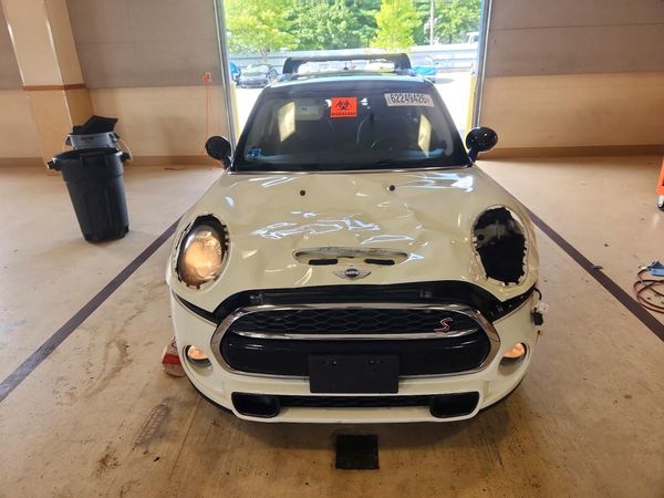 2016 MINI COOPER