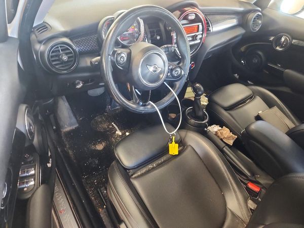2016 MINI COOPER