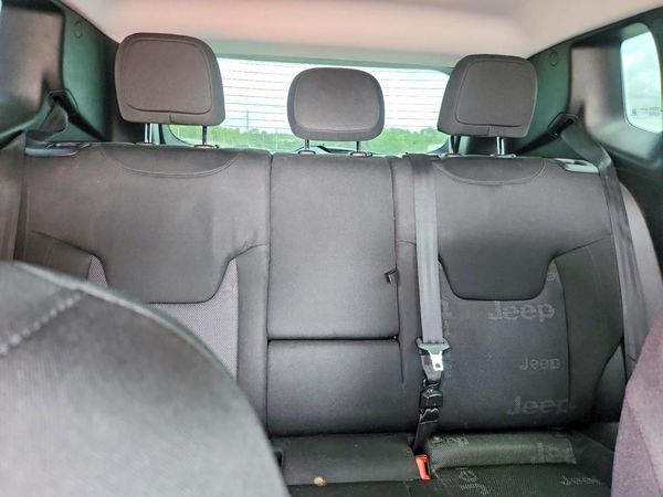 2015 JEEP RENEGADE LATITUDE 4X2