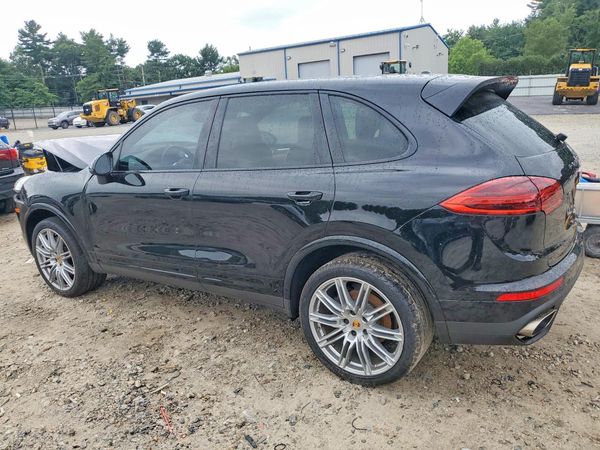 2018 PORSCHE CAYENNE Base / Platinum Edition