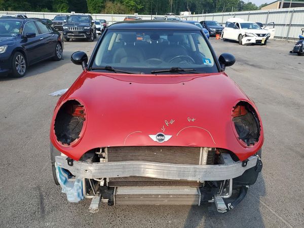 2016 MINI COOPER