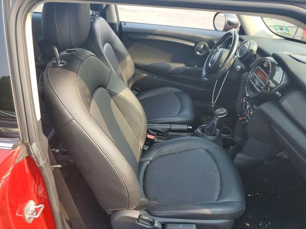 2016 MINI COOPER