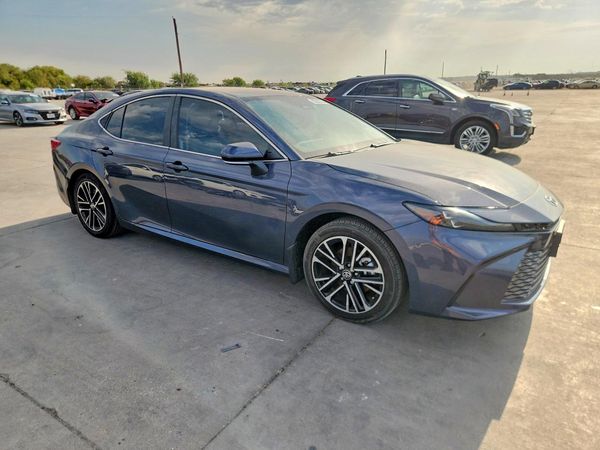 2026 TOYOTA CAMRY