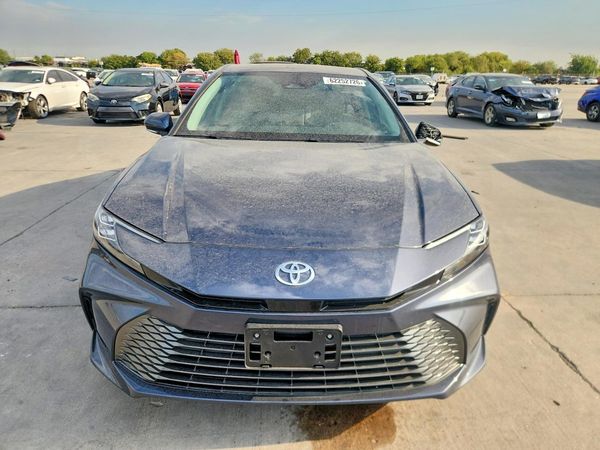 2026 TOYOTA CAMRY