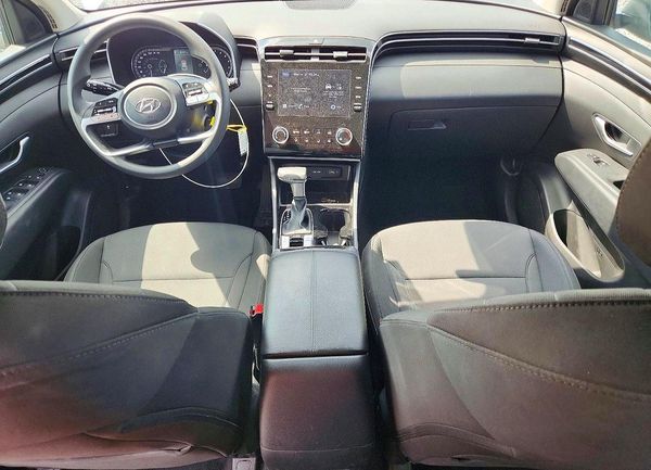 2024 HYUNDAI TUCSON SE