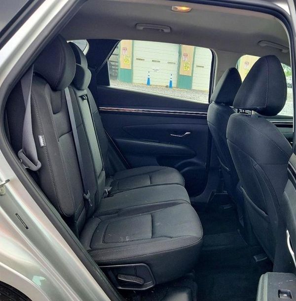 2024 HYUNDAI TUCSON SE