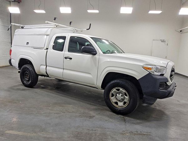 2016 TOYOTA TACOMA SR/SR5