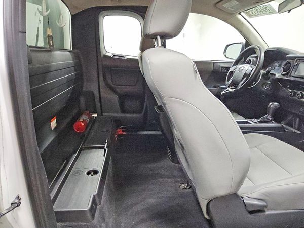 2016 TOYOTA TACOMA SR/SR5
