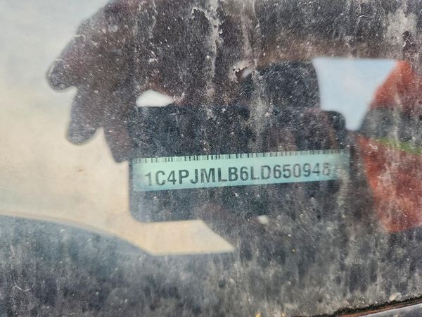 2020 JEEP CHEROKEE LATITUDE PLUS 4X4