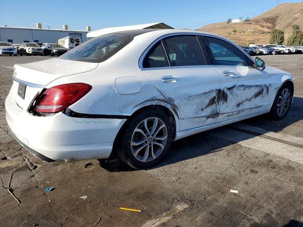 2018 MERCEDES-BENZ C C300