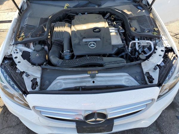 2018 MERCEDES-BENZ C C300