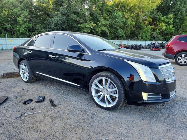 2013 CADILLAC XTS