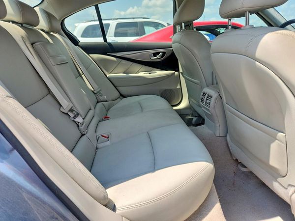 2017 INFINITI Q50