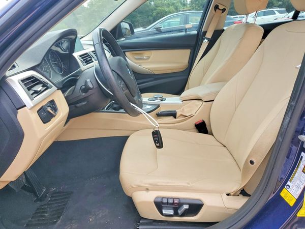 2018 BMW 320