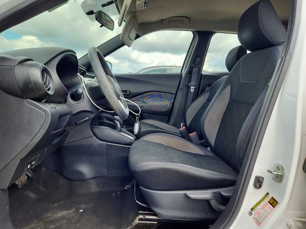 2019 NISSAN KICKS