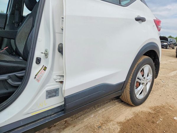 2019 NISSAN KICKS
