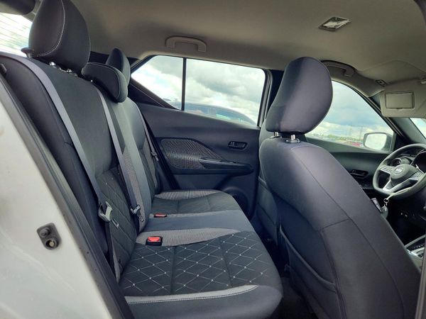 2019 NISSAN KICKS