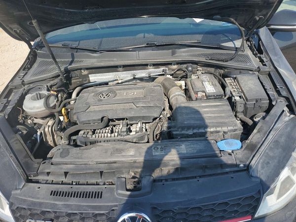 2017 VOLKSWAGEN GTI