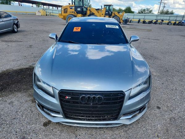 2013 AUDI S7 w/ Innovation Pkg