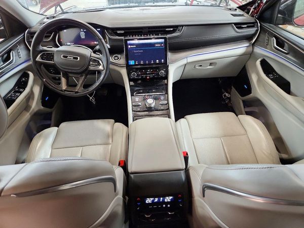 2022 JEEP GRAND CHEROKEE