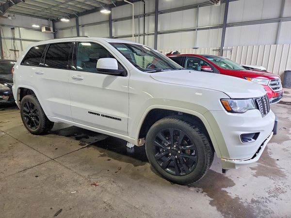 2018 JEEP GRAND CHEROKEE Laredo