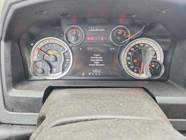 2014 RAM 1500 SLT CREW CAB 4X4