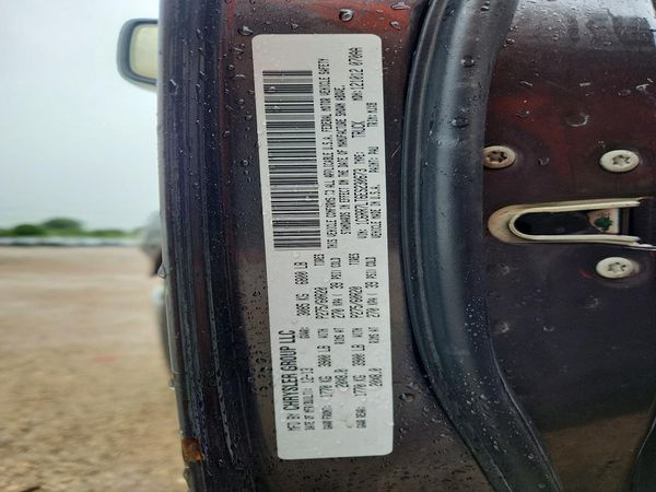 2014 RAM 1500 SLT CREW CAB 4X4