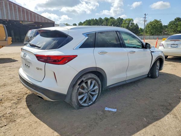2022 INFINITI QX50 Luxe