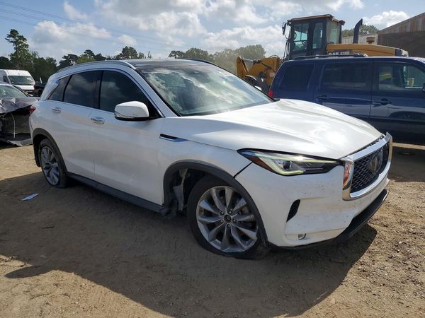 2022 INFINITI QX50 Luxe