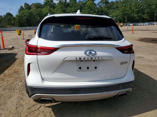 2022 INFINITI QX50 Luxe