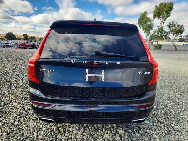 2018 VOLVO XC90 R-Design