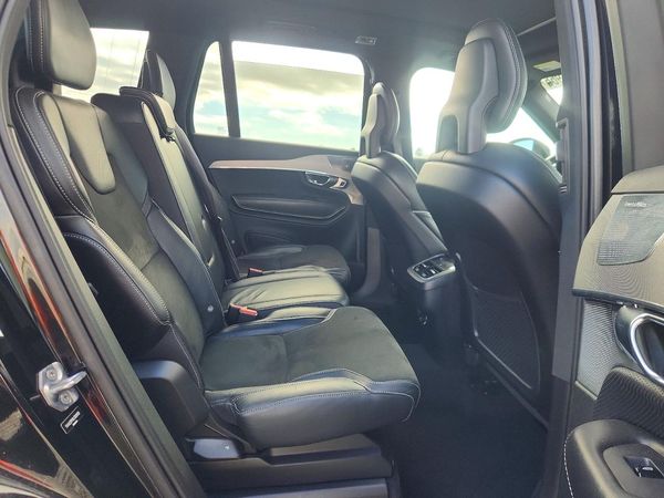2018 VOLVO XC90 R-Design