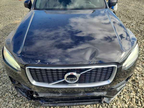 2018 VOLVO XC90 R-Design