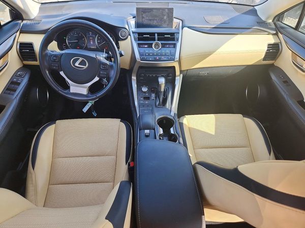 2015 LEXUS NX 200t Luxury