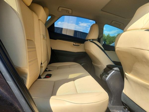 2015 LEXUS NX 200t Luxury