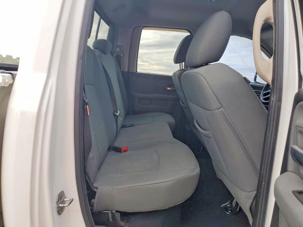 2013 RAM 1500 SLT QUAD CAB 4X2