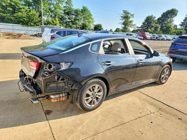 2016 KIA OPTIMA GL