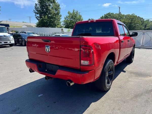 2013 RAM 1500 ST CREW CAB 4X4