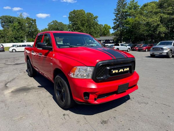2013 RAM 1500 ST CREW CAB 4X4