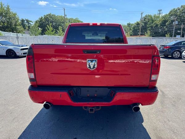 2013 RAM 1500 ST CREW CAB 4X4