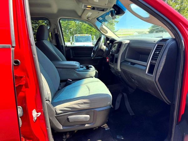 2013 RAM 1500 ST CREW CAB 4X4