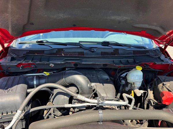 2013 RAM 1500 ST CREW CAB 4X4