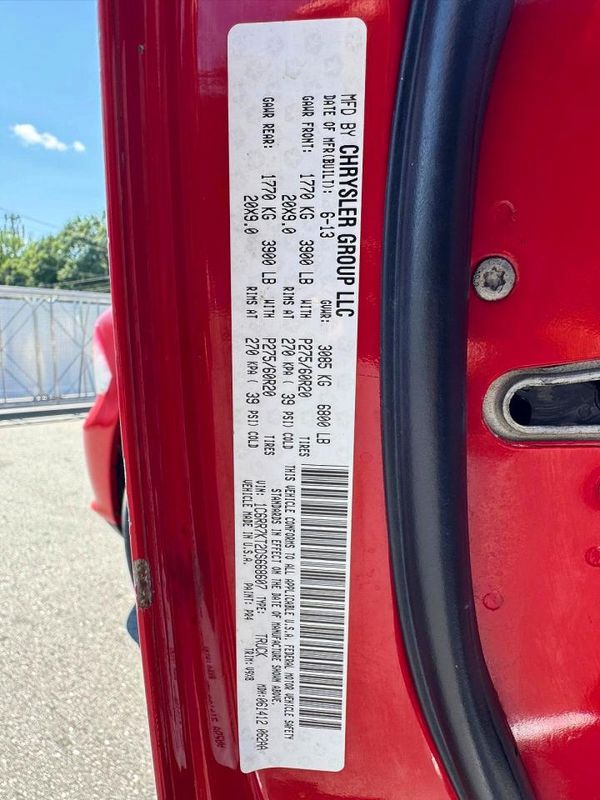 2013 RAM 1500 ST CREW CAB 4X4