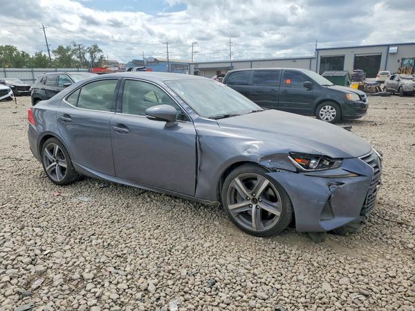 2017 LEXUS IS 300