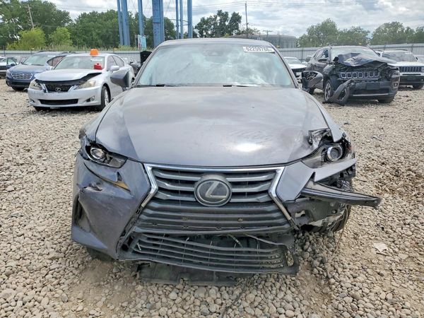 2017 LEXUS IS 300