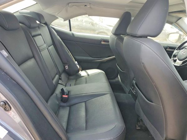 2017 LEXUS IS 300